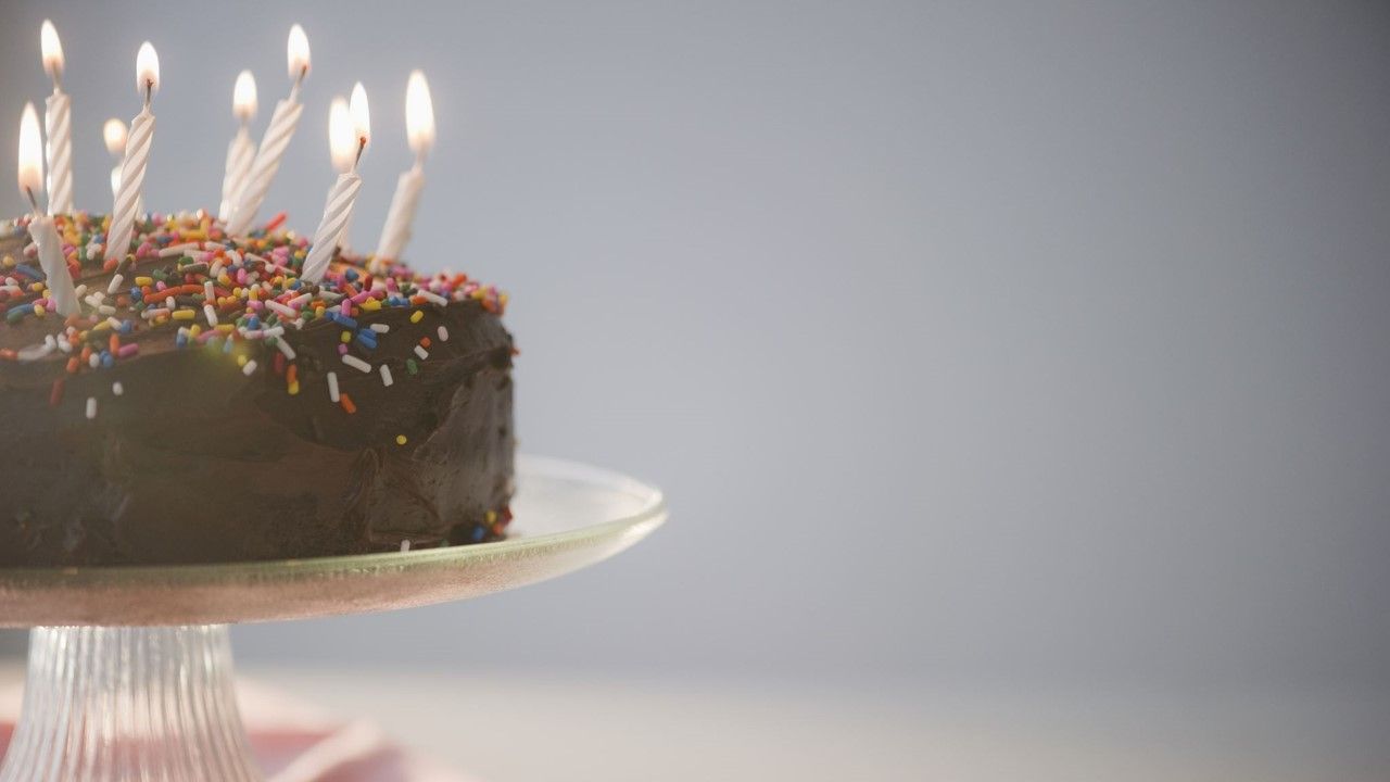 עוגת יום הולדת.jpg