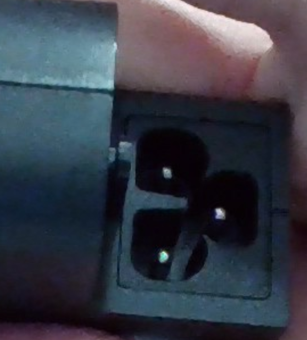 hp_connector_closeup.jpg