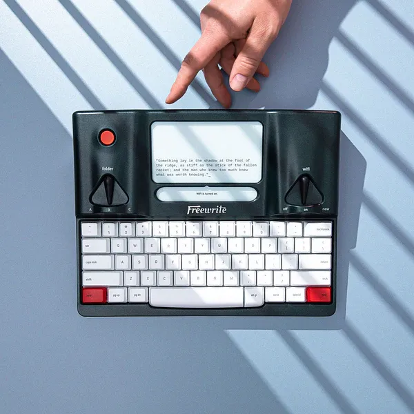 SmartTypewriter-13_600x.JPG